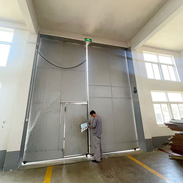 客户工厂平移门改造以前 客户工厂平移门改造以前