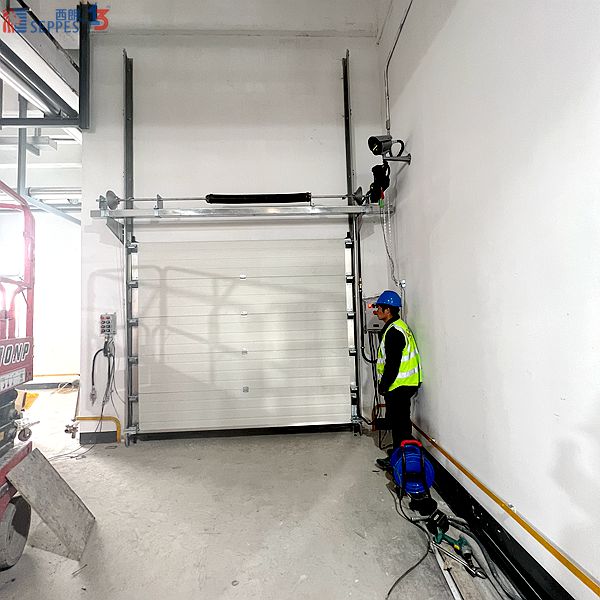 升降梯提升门 升降梯提升门