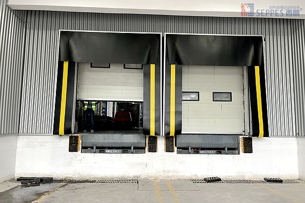 冷王集装箱温度控制安装西朗品牌提升门