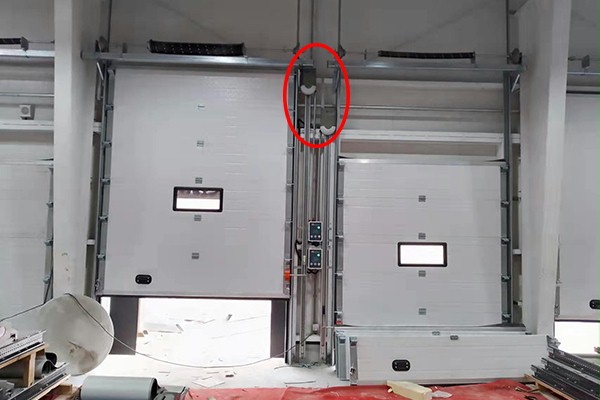 小马拉大车——车库门电机冒充提升门专业电机