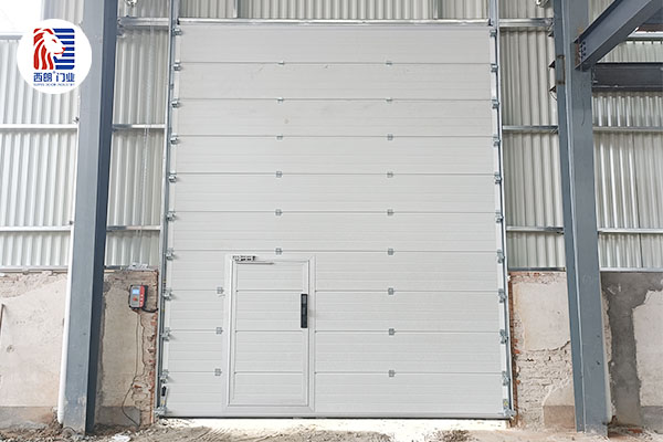 精艺橡胶制品安装西朗品牌提升门产品